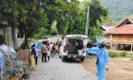 Đưa người dân đi cách ly ở huyện Kỳ Sơn, Nghệ An