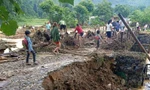 Mưa lớn gây sạt lở ở huyện miền núi Nghệ An