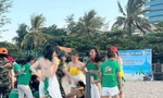 Phạt hành chính, yêu cầu công khai xin lỗi vụ nhóm phụ nữ 'cởi đồ' chơi team building ở Cửa Lò