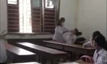 Xôn xao clip nữ sinh tát liên tiếp vào mặt bạn trong lớp học