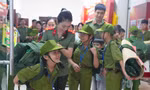  ‘Chiến sĩ nhí’ háo hức xuất quân học làm chiến sĩ công an