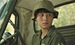 Bảo Hân 'Về nhà đi con' đóng bộ đội lái xe ở Trường Sơn