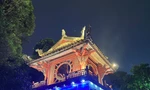 Văn Miếu lộng lẫy, khác biệt trong tour đêm