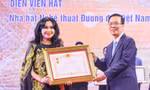 Khoảnh khắc gần 400 nghệ sĩ xúc động nhận danh hiệu NSND, NSƯT