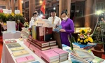 Khai mạc trưng bày sách, tư liệu mừng sinh nhật Bác tại khu lưu niệm Cát Tường