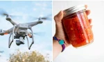 Một phụ nữ ở Ukraine dùng bình đựng cà chua ném rơi một phương tiện bay không người lái