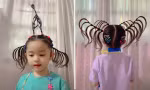 Người mẹ Thái Lan ngày nào cũng tạo kiểu tóc “kỳ thú” cho con gái, dân mạng cực ấn tượng