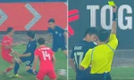 Cầu thủ ĐT Thái Lan đạp lên chân Ngọc Quang, vì sao trọng tài chỉ phạt thẻ vàng?