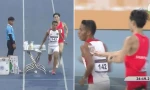 SEA Games 32: Thấy đối thủ không lấy được nước uống, VĐV Singapore có hành động bất ngờ