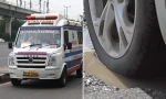 Chuyện hi hữu: Xe cấp cứu đi trúng ổ gà, bệnh nhân tưởng đã qua đời bỗng "hồi sinh"