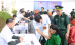 Khám bệnh, cấp thuốc miễn phí cho hơn 2.000 người dân biên giới Việt Nam - Lào