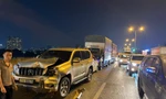 6 xe ô tô ‘dồn toa’ tại đường Vành đai 3 trên cao