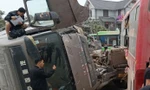 Hà Nội: Ba ô tô hư hỏng nặng sau va chạm liên hoàn