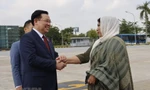 Hình ảnh Chủ tịch Quốc hội lên đường thăm Bangladesh và Bulgaria 