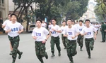 Tuổi trẻ Quân đội sôi nổi hưởng ứng giải chạy 'Tiếp lửa truyền thống'
