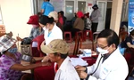 Bệnh viện ĐH Y Dược Buôn Ma Thuột khám bệnh, cấp phát thuốc miễn phí đến hơn 300 người dân