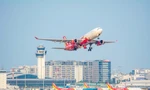 Nghỉ lễ dài ngày, khách mua vé máy bay tăng cao