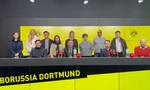 Quyền chủ tịch VFF ông Trần Quốc Tuấn thăm và làm việc với đại diện CLB tại Bundesliga 