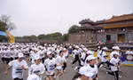 Thế hệ trẻ xứ Huế hết mình trên đường chạy S-Race 2024