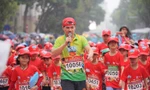 Kun Marathon Hà Nội 2022: 2.000 em nhỏ chinh phục đường chạy cuối của năm