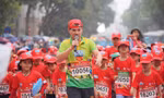 Kun Marathon Hà Nội 2022: 2.000 em nhỏ chinh phục đường chạy cuối của năm