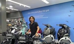 Chủ cửa hàng xe máy điện VinFast: 'Thị trường bán tốt quanh năm, mỗi tháng bàn giao hơn 1.500 xe'
