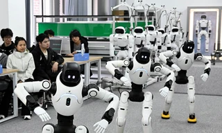 Trải nghiệm lớp học robot tại Trung Quốc