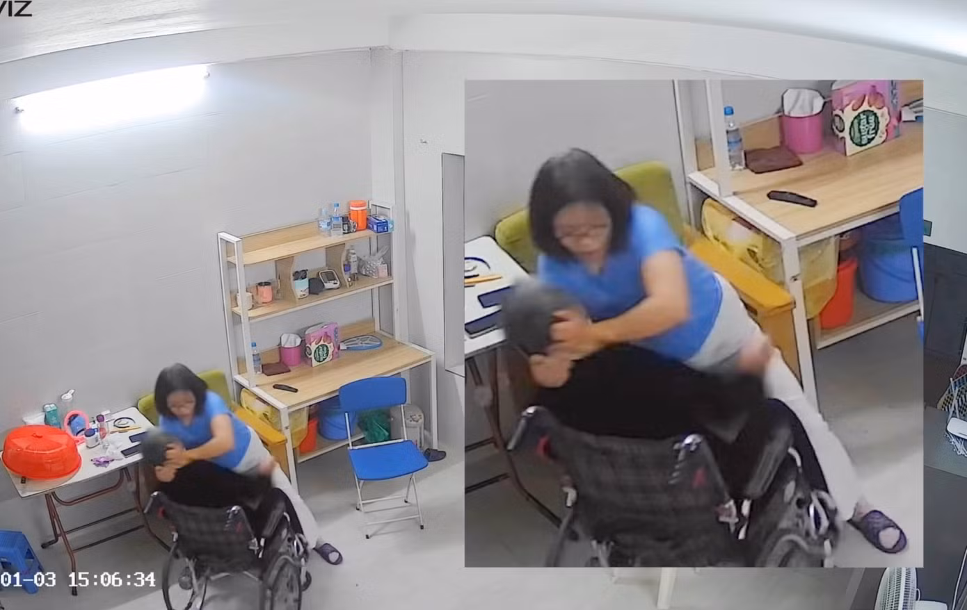 Hình ảnh nữ giúp việc bạo hành gây phẫn nộ. Ảnh chụp màn hình