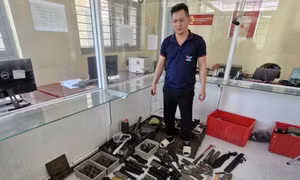 Phát hiện vụ tàng trữ trái phép số lượng lớn súng đạn ở TPHCM