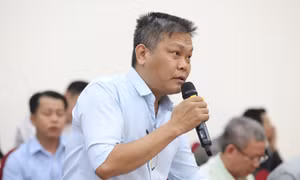 Cử tri TPHCM bức xúc nạn lừa đảo online, nhiễu thông tin