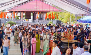 Tri ân nữ Anh hùng Võ Thị Sáu