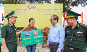 Hoạt động ý nghĩa trước thềm Giao lưu hữu nghị quốc phòng biên giới Việt Nam - Campuchia lần thứ 2