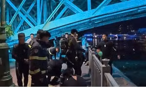 Phát hiện hai thiếu niên tử vong dưới kênh Tàu Hủ