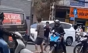 Thông tin mới vụ hai tài xế đánh nhau giữa đường 
