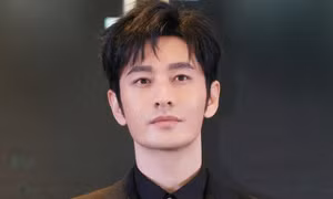 Huỳnh Hiểu Minh xin lỗi