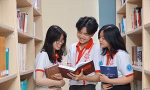 Thêm nhiều đại học công bố điểm chuẩn, ngành truyền thông và luật hút thí sinh