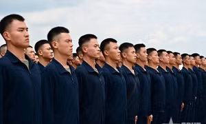 CLIP: 120 quân nhân Trung Quốc tham gia diễu binh, diễu hành đã đến Hà Nội