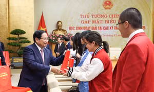 Thủ tướng: Khẩn trương xây dựng Đề án phát hiện và bồi dưỡng nhân tài trẻ Việt Nam