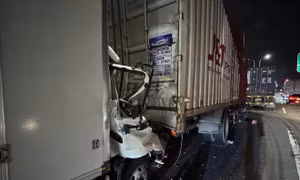 Tai nạn liên hoàn trên cao tốc TPHCM - Long Thành - Dầu Giây, một tài xế tử vong