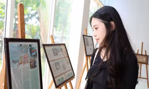 Nhân chứng lịch sử bằng giấy
