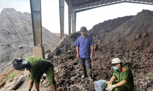 Vụ đại gia 'Bình đồng': Dân từng kêu cứu trước khi 2000 tấn chất thải chôn lấp bị phát giác 