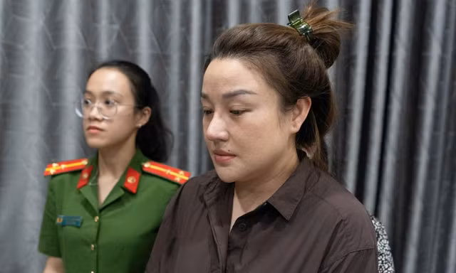 Mạo danh nhân viên trung tâm đấu giá, lừa hơn 300 tỷ đồng