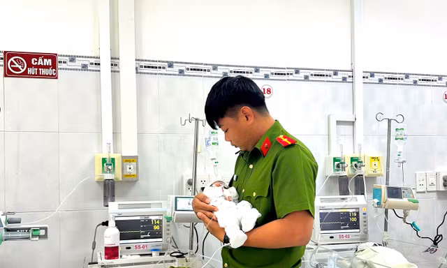 Gia Lai: Kiểm tra việc nhận nuôi bé gái sơ sinh bị vùi trong cát