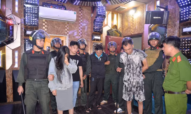 Giám đốc Công an tỉnh Gia Lai chỉ đạo triệt phá hàng loạt tụ điểm 'bay lắc'