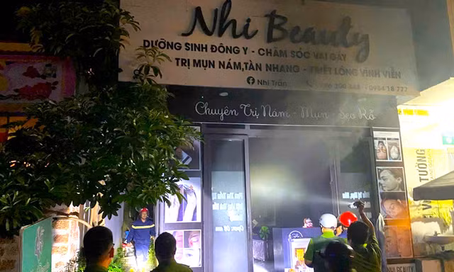 Cháy nhà lúc rạng sáng, 4 người thương vong