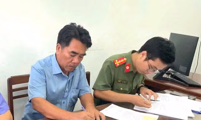 Khởi tố kẻ xúi giục người phụ nữ livestream xuyên tạc về dự án hơn 4.500 tỷ