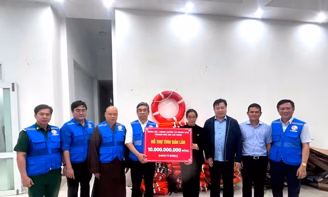 TP.HCM, báo Tiền Phong chung tay cùng Đắk Lắk khắc phục bão lũ