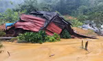 Đất trượt kinh hoàng, một thôn ở Đà Nẵng may mắn thoát cảnh Làng Nủ thứ hai