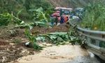 Sạt lở trên đường Hồ Chí Minh