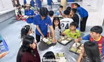 ‘Bữa cơm thanh niên’ tiếp sức sĩ tử vùng núi Đà Nẵng